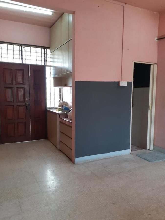 Homestay Idaman Tun Hussein - Harga Untuk 1 Rumah ,1 Bilik ,1 Bilik Air 4 Single Bed - Not Sharing ペライ エクステリア 写真