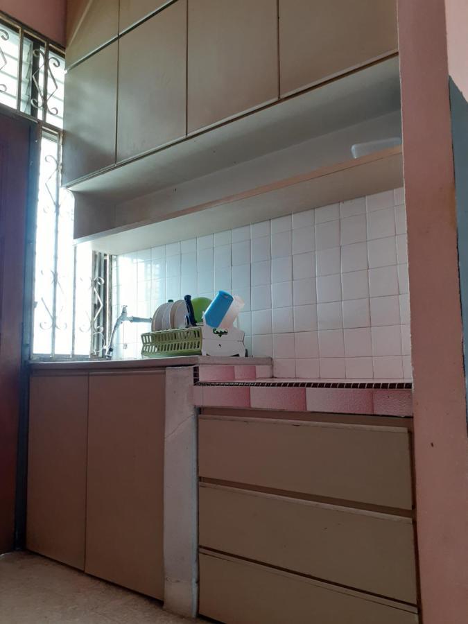 Homestay Idaman Tun Hussein - Harga Untuk 1 Rumah ,1 Bilik ,1 Bilik Air 4 Single Bed - Not Sharing ペライ エクステリア 写真
