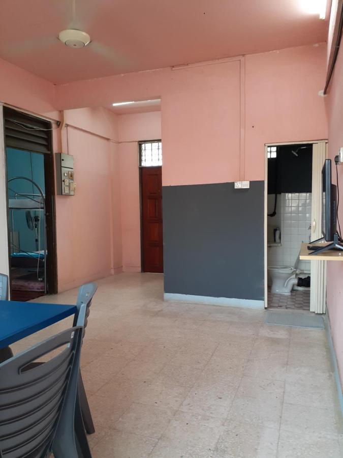 Homestay Idaman Tun Hussein - Harga Untuk 1 Rumah ,1 Bilik ,1 Bilik Air 4 Single Bed - Not Sharing ペライ エクステリア 写真