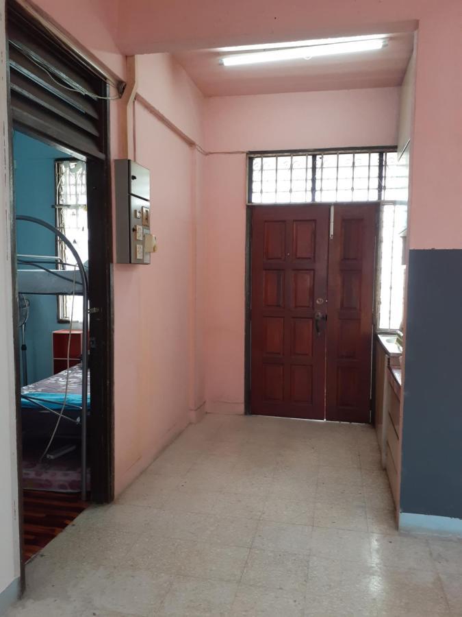 Homestay Idaman Tun Hussein - Harga Untuk 1 Rumah ,1 Bilik ,1 Bilik Air 4 Single Bed - Not Sharing ペライ エクステリア 写真